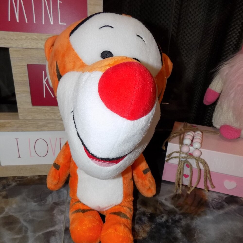 Disney Winnie the Pooh Tigger Big Head Plush 15 Inch NWOT